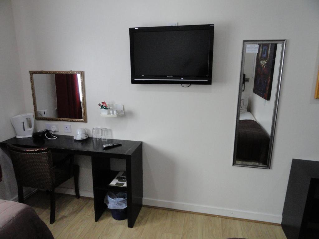 Villaggio 2* Warrington